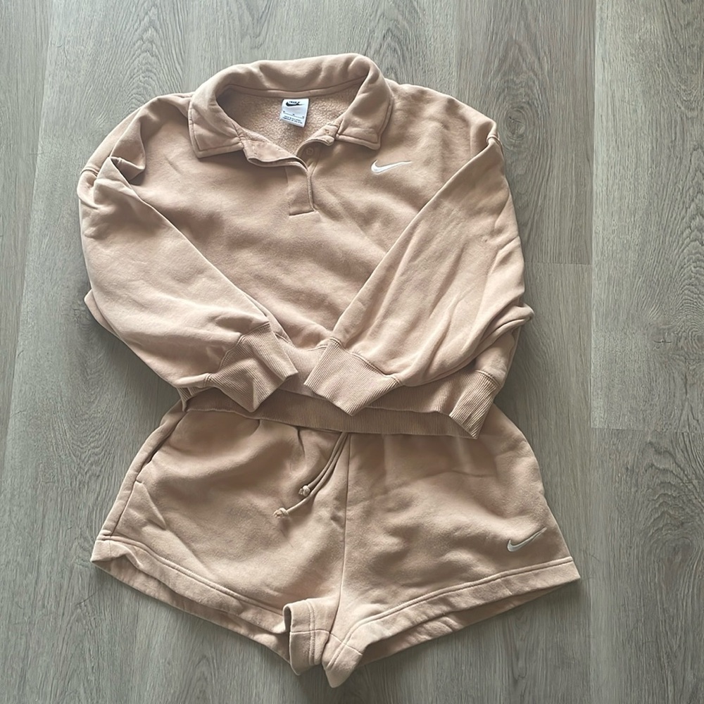 Nike set.
